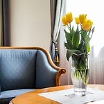 Windsor & 4* Merano