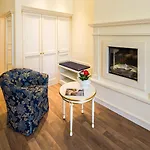 Hotel Windsor & 4*