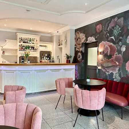 Windsor Hotel&suites Hotel 4*