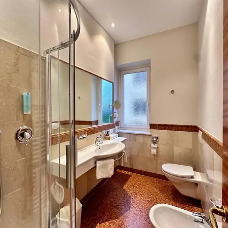 Hotel Windsor Hotel&suites 4*