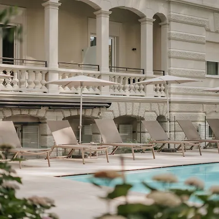 Windsor Hotel&suites Hotel 4*