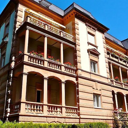 Windsor & Ξενοδοχείο 4*